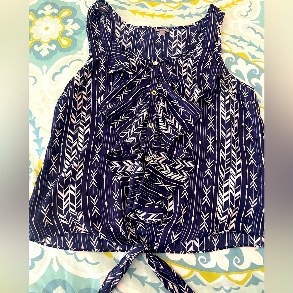 Cute tank top that is light weight